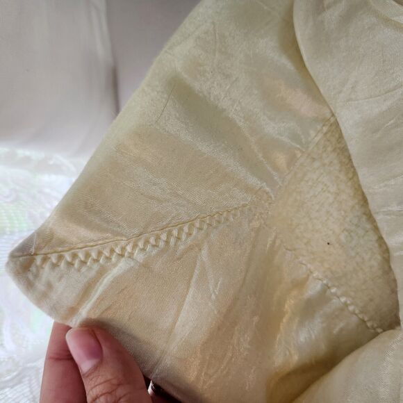 Vintage Baby Blanket Yellow Thermal Felt Fleece Satin Lining Classic Nursery - Picture 5 of 11